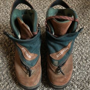 Vintage Salomon hiking boots